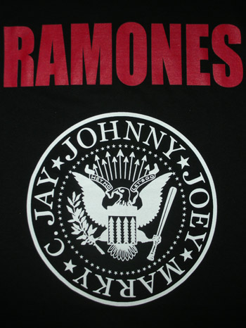 ramones-0001 r